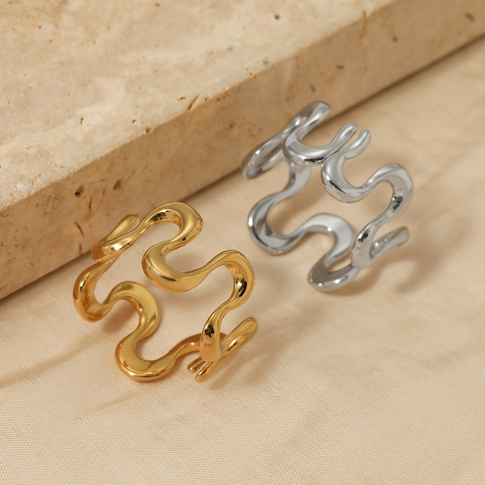 Ava Adjustable Ring