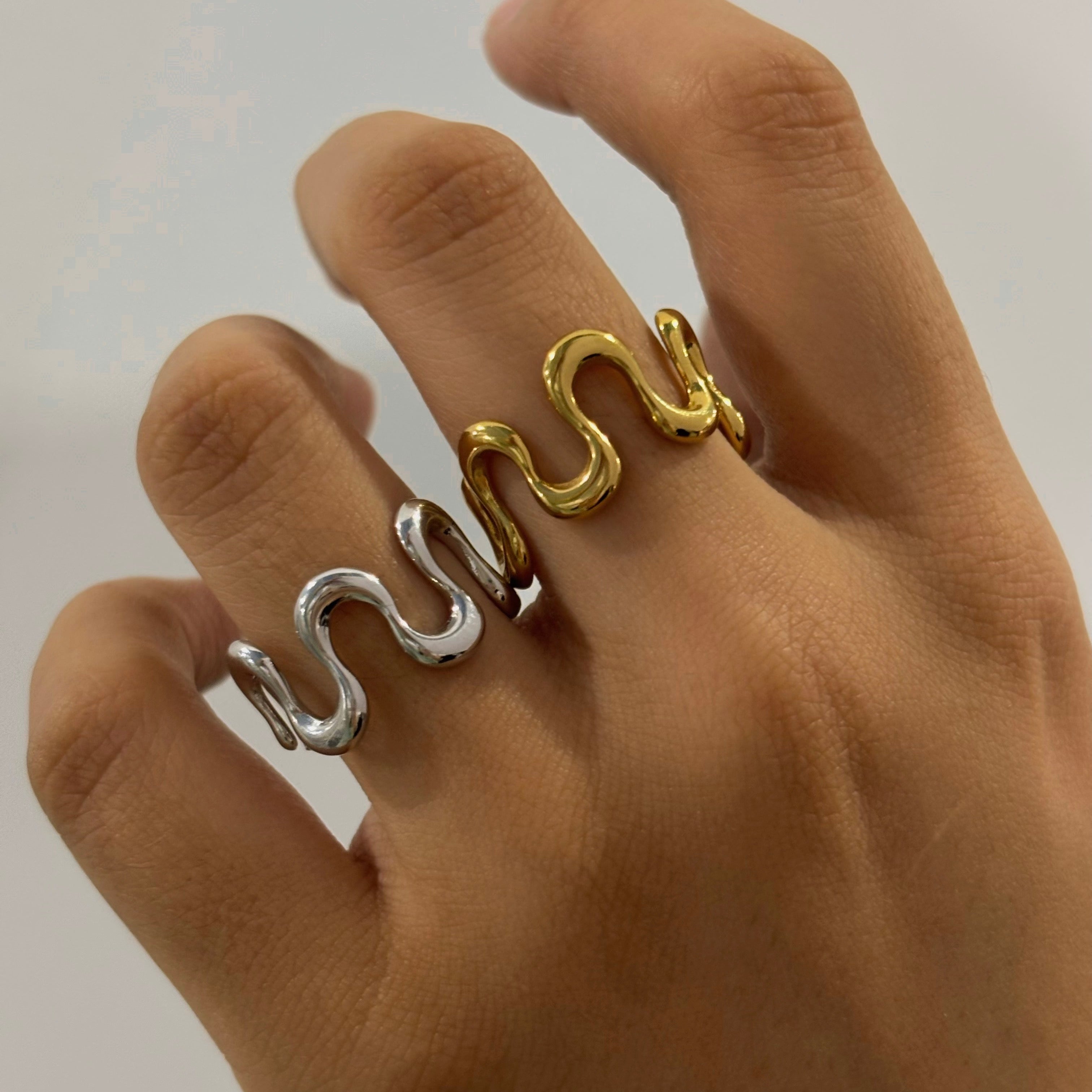 Ava Adjustable Ring